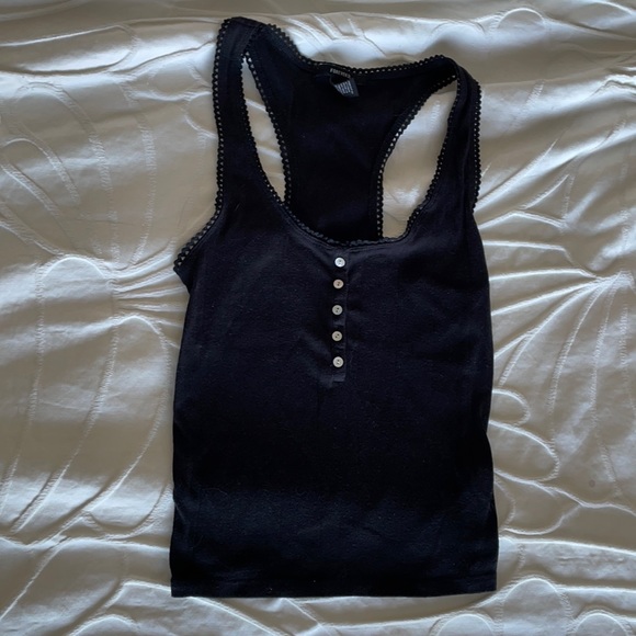 Forever 21 Tops - FOREVER 21 black tank